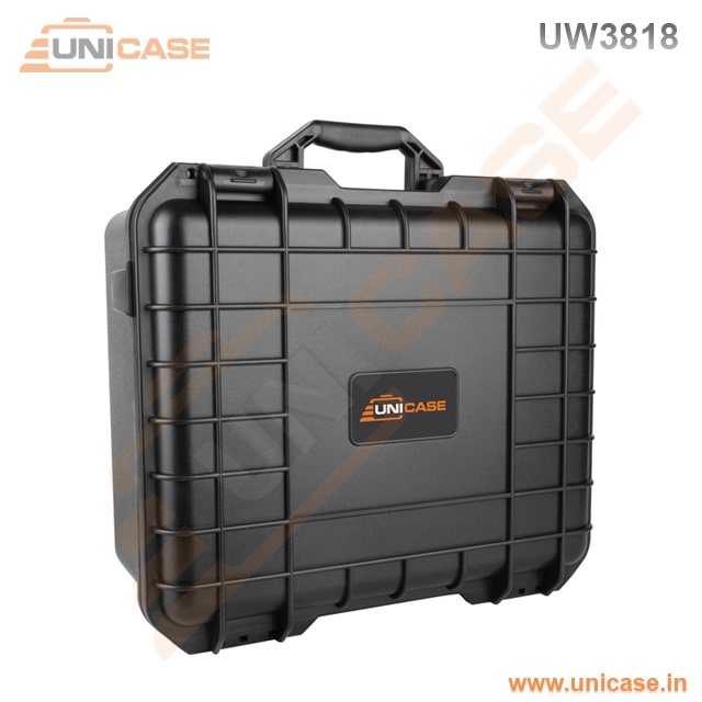 Hard plastic carry case with handle
