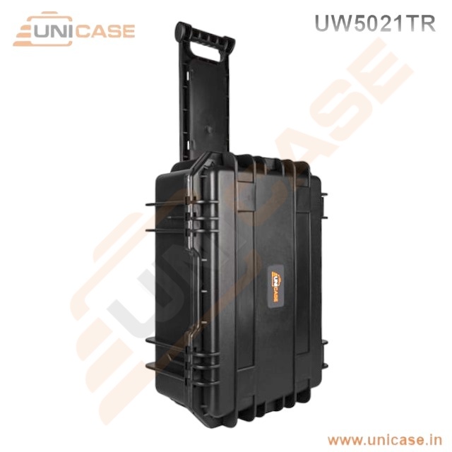equipment case with wheels