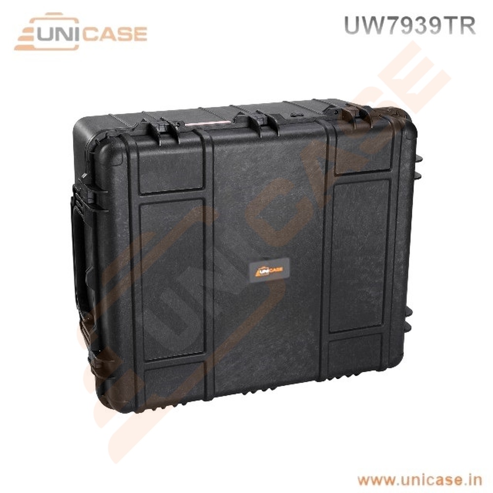 Large custom drone transportation cases with customized foam packing