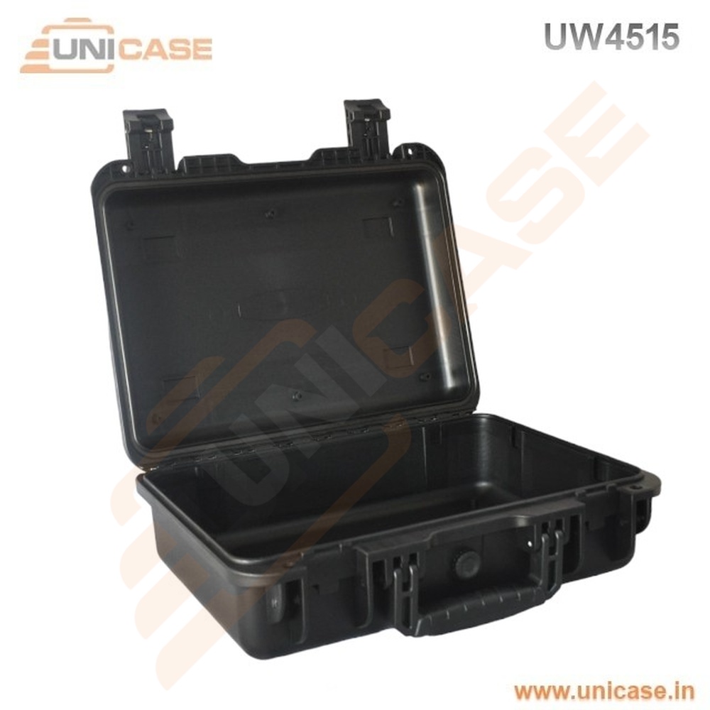 Hard shell plastic cases to carry electronic devices with custom foam packing