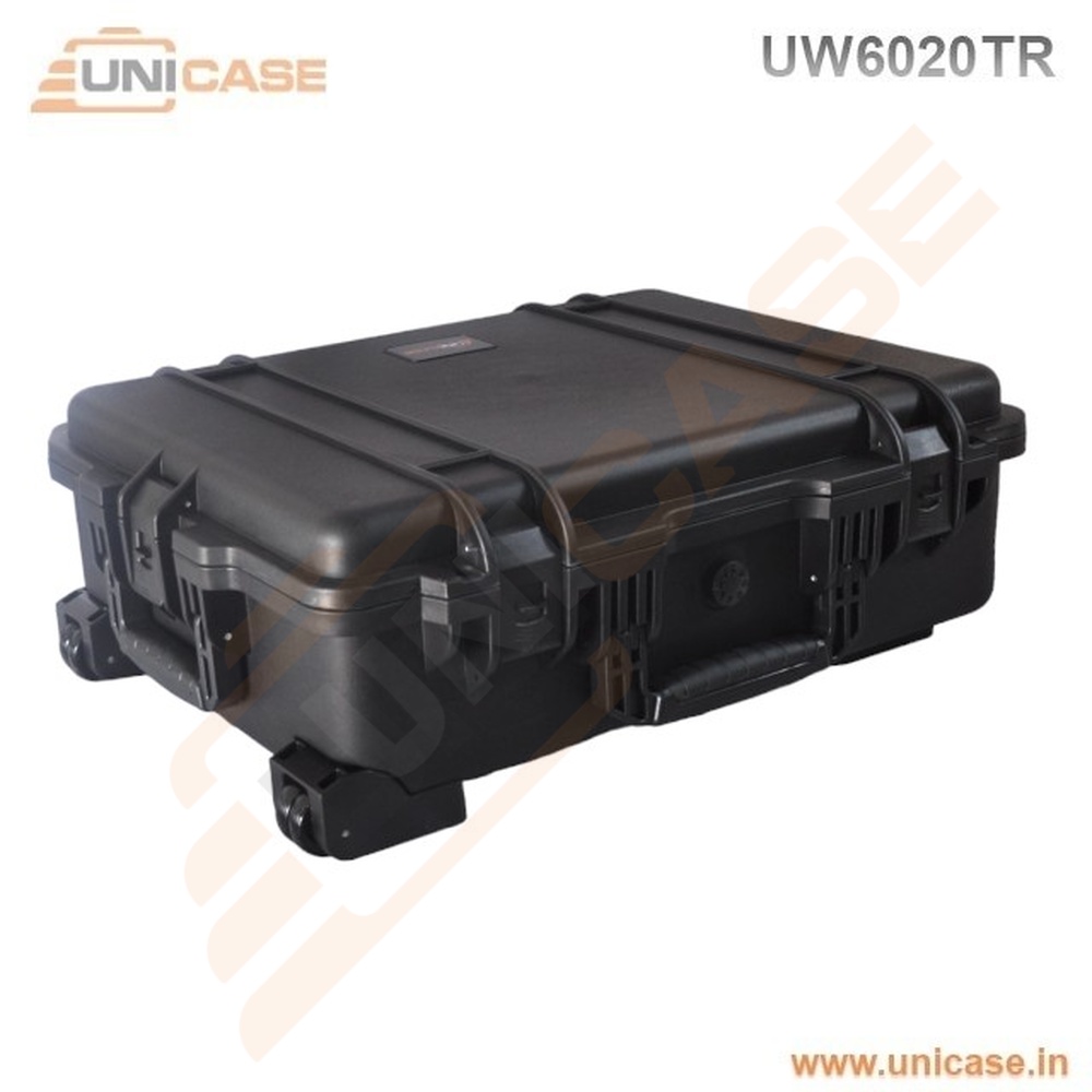 Industrial grade hard shell transit hard carry case with foam customization IP67 and MIL grade rugged hard shell transport hard plastic carry cases with custom case customization