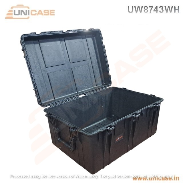Rugged waterproof hard plastic cases with customized cases and custom EVA foam : Pelican protector hard cases with wheels and trolley
