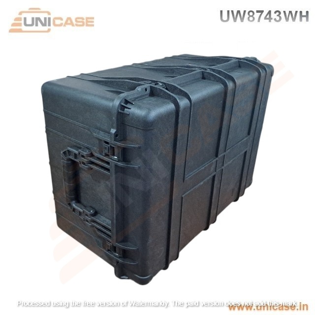 Unicase Plastic case manufacturer with custom XLPE and EVA foam padding : Big size Pelican hard cases for equipment and instrument cases