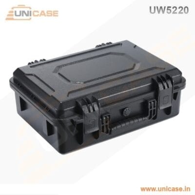 UW5220<br>Protective Pelican hard case