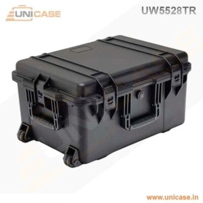 UW5528TR<br>Rugged Rolling trolly case
