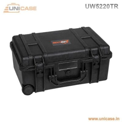 UW5220TR <br>Hard Plastic Camera Case