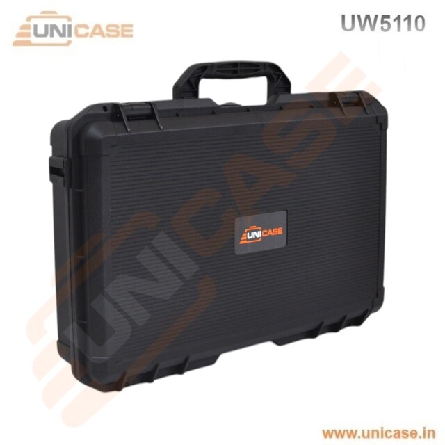 UW5110<br>Plastic Hard carry case